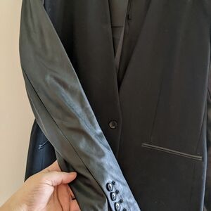 BCBG blk blazer with vegan sleeves